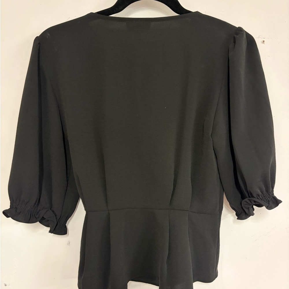 Topshop Scallop Wrap Top in Black NWT - Picture 9 of 11